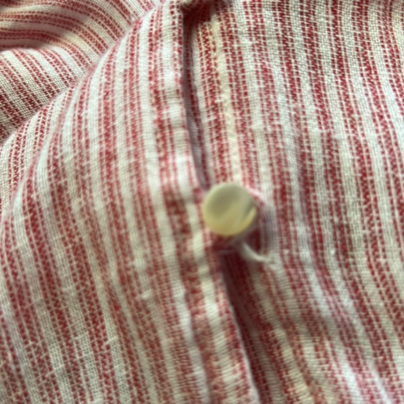 Rails Stripped Red Linen Button Shirt Size XS Pearl Buttons Oversized - Picture 6 of 6